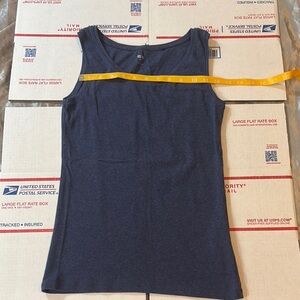 5$ BOX 10 ITEMS…
Updating and getting ready to donate.